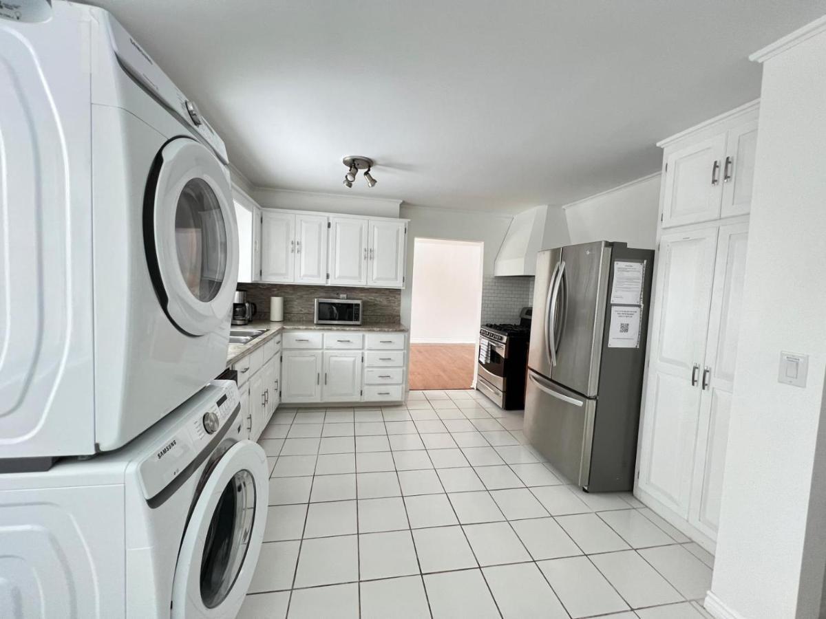 Letitia Heights !C Quiet And Modern Private Bedroom With Shared Bathroom Бари Екстериор снимка